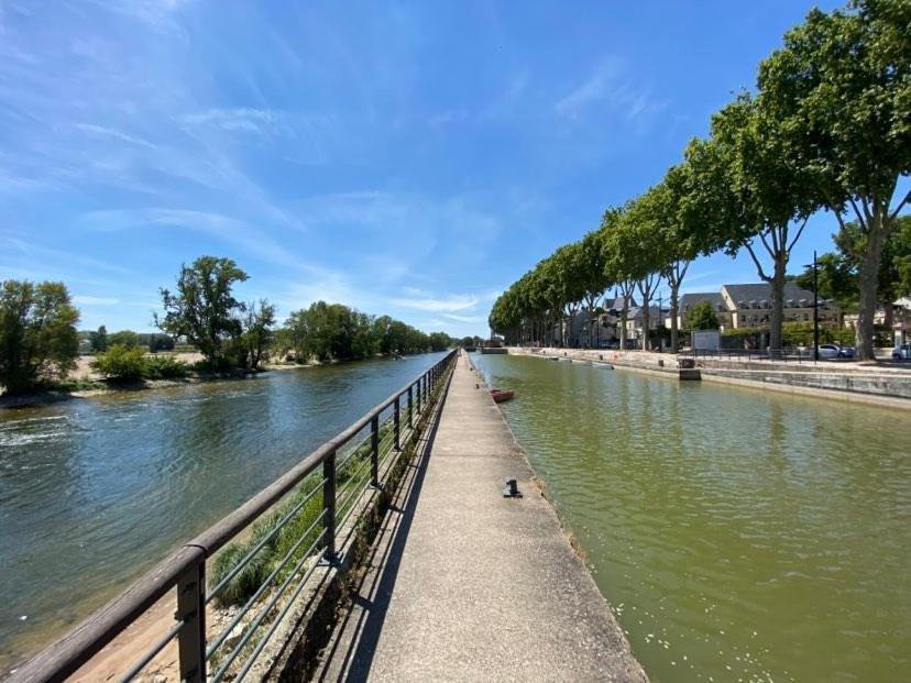 Apartmán Temps De Voyage, Centre D'Orléans Exteriér fotografie